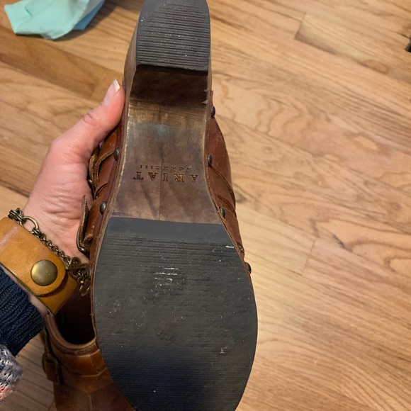 Ariat - Picture 5 of 5